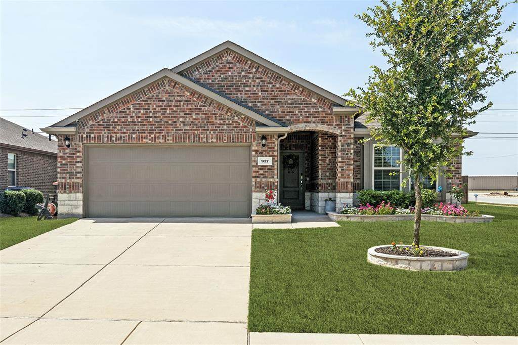 917 Crepe Myrtle Lane - Photo 1
