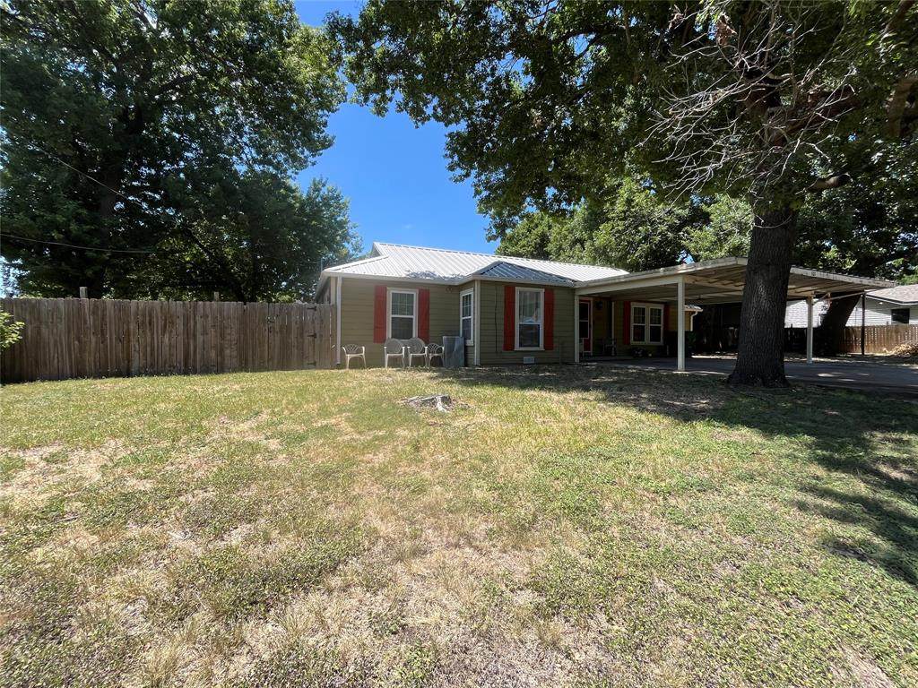 301 Briggs Street - Photo 1