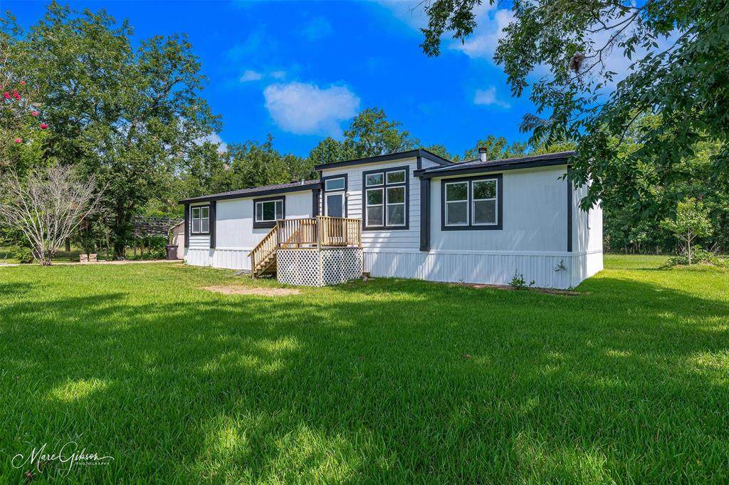 229 Pecan Grove Lane - Photo 1