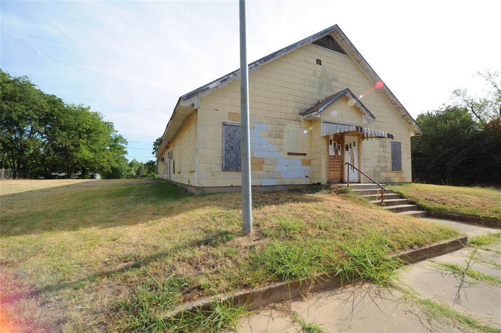 631 Woodard Street - Photo 1