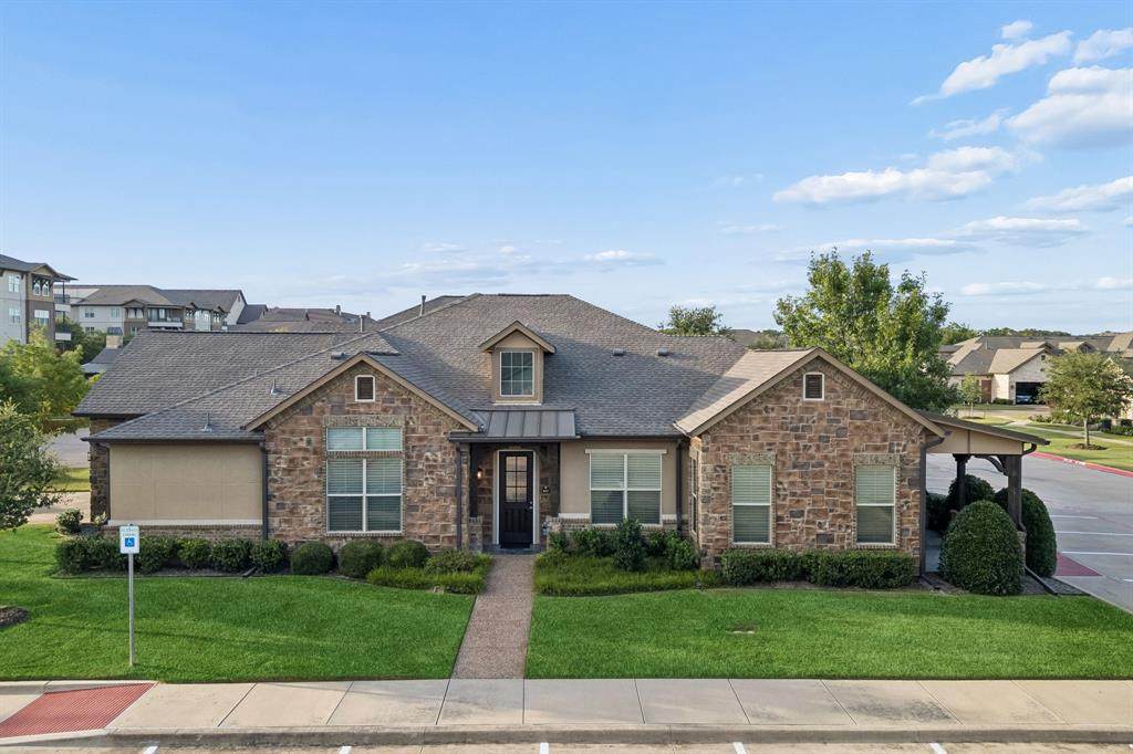 441 Watermere Drive - Photo 1