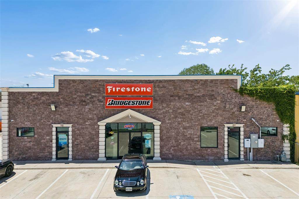 4001 Buckner Boulevard - Photo 1