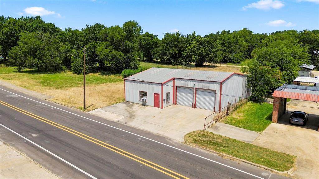 901 Dallas Avenue - Photo 1