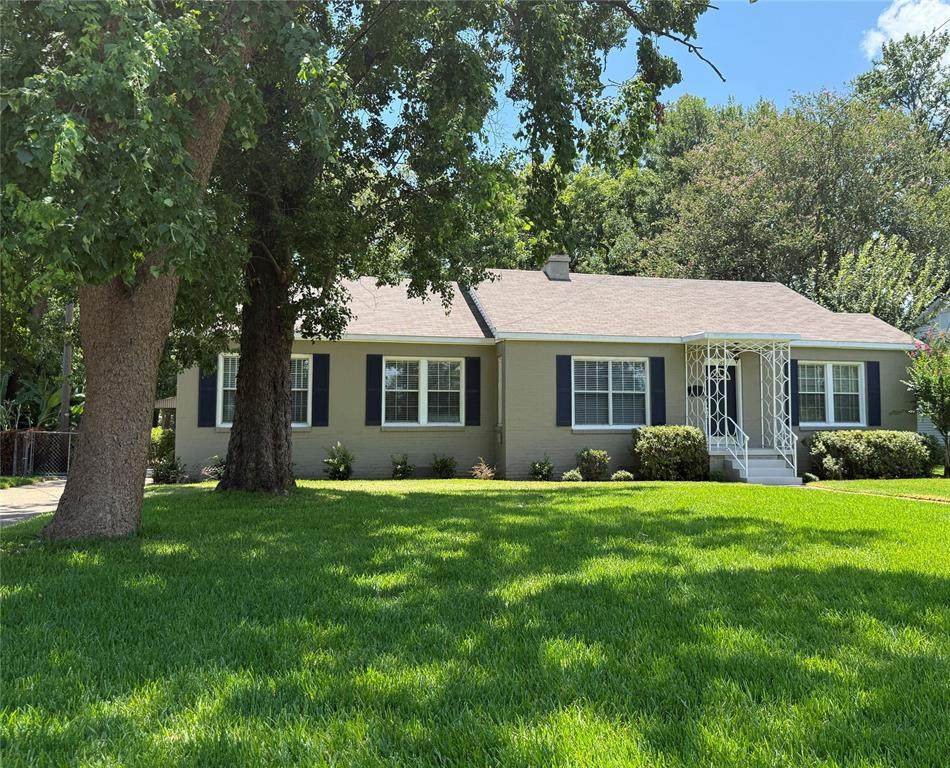 255 Preston Avenue - Photo 1