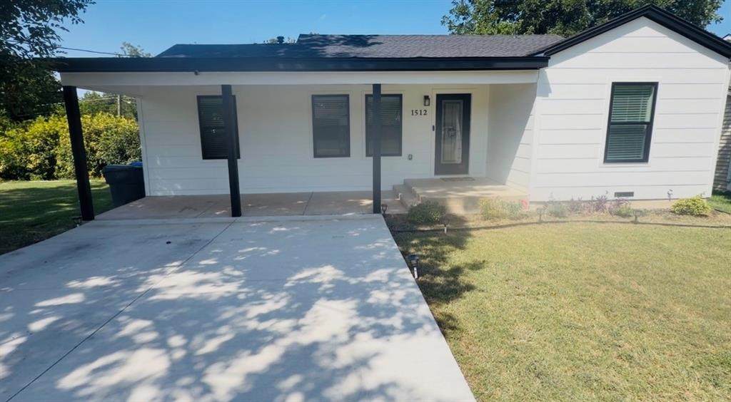 1512 Lexington Street - Photo 1