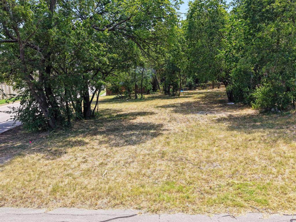 804 Powell Avenue - Photo 1