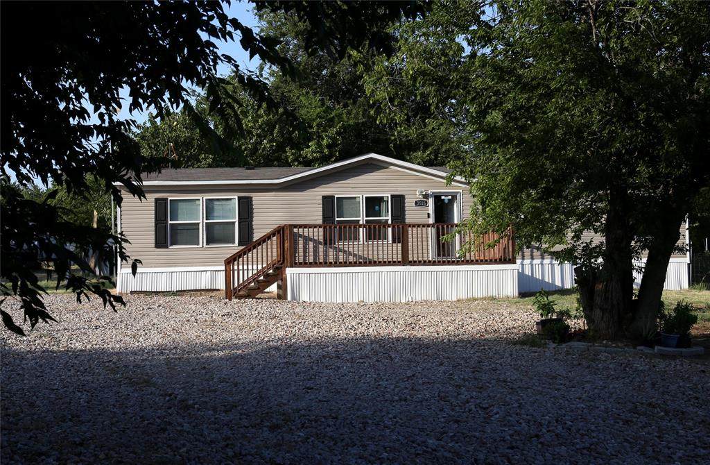3526 County Road 2621 - Photo 1