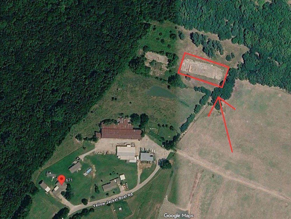 828 Yellow Jacket Road - Photo 1