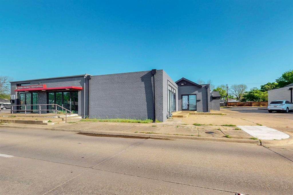 630 Dalworth Street - Photo 1