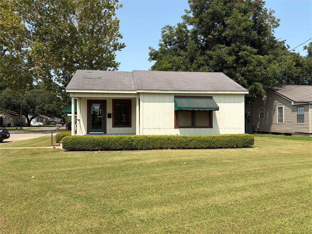 1001 Benton Road - Photo 1