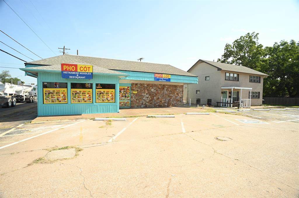 1018 Austin Avenue - Photo 1