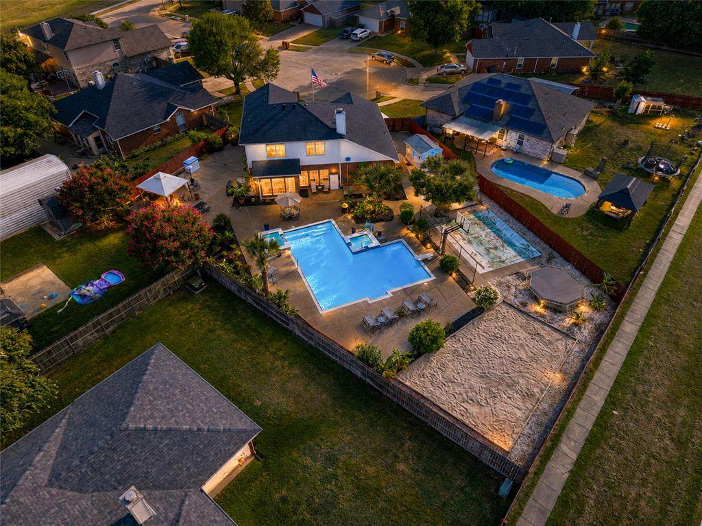 6001 Prairie Wood Court - Photo 1