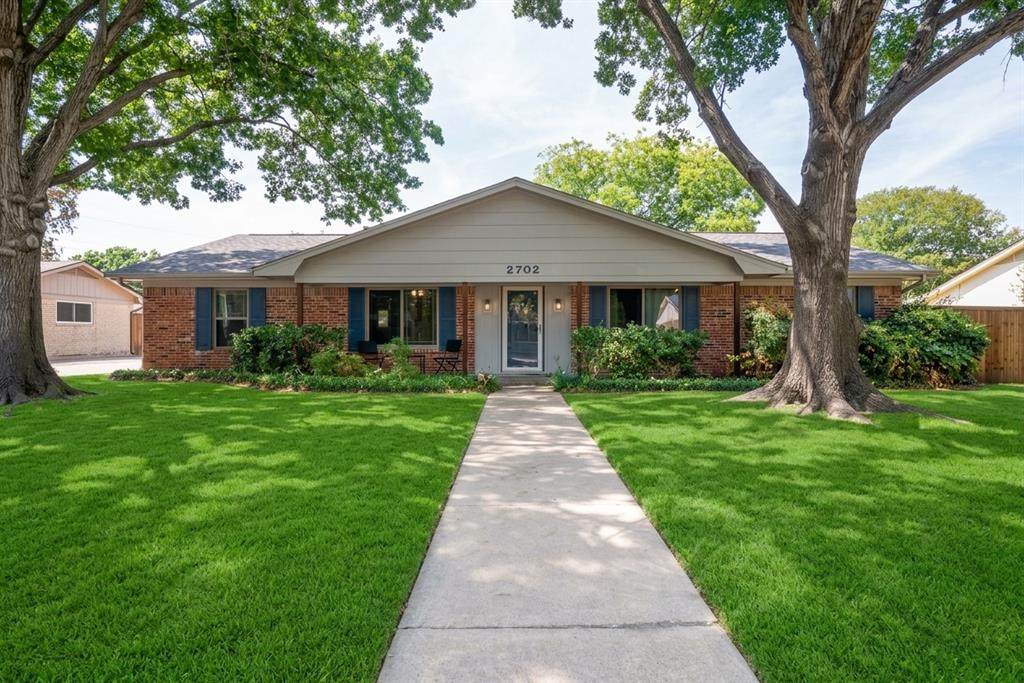 2702 Shoreline Drive - Photo 1