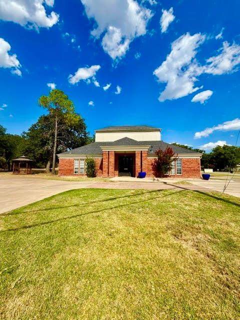 401 Inwood Road - Photo 1