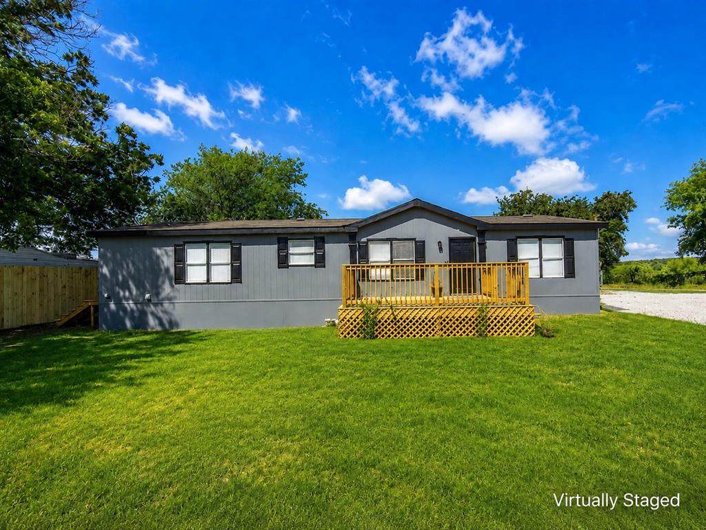 18327 Gholson Road - Photo 1