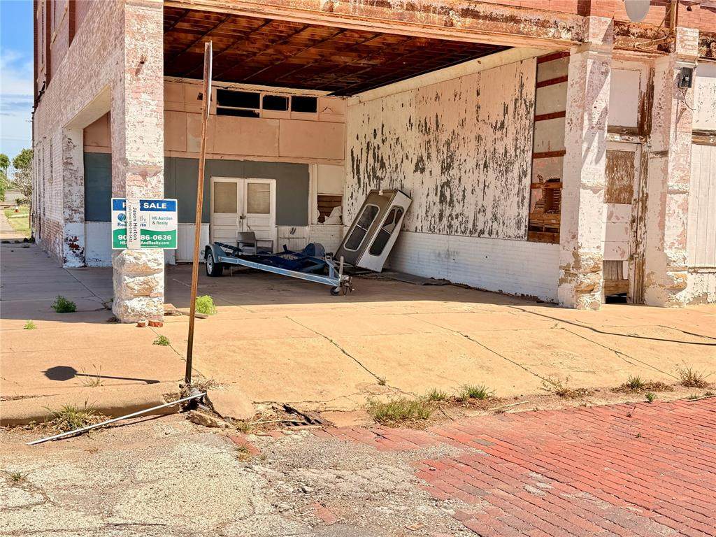 100 2nd Street - Photo 1