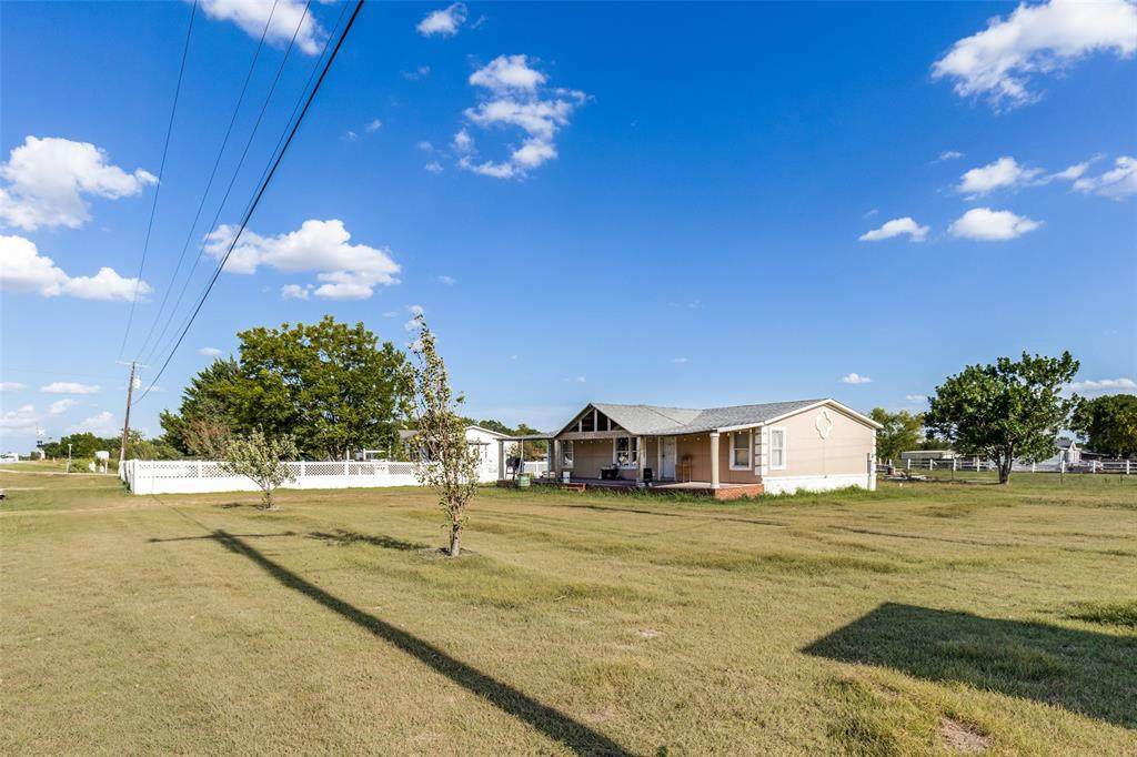 409 Fm 1126 - Photo 1