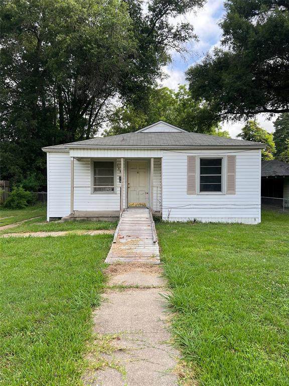 2728 Hillcrest Avenue - Photo 1