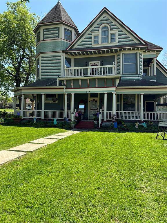 317 Sam Rayburn Drive - Photo 1