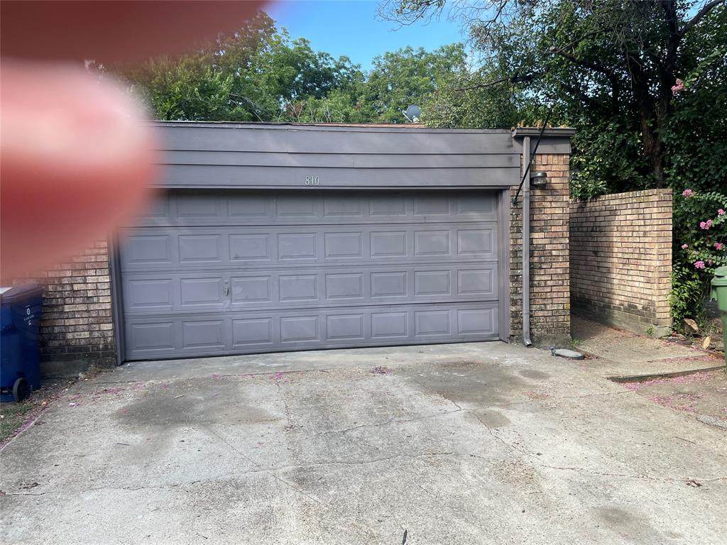 810 Clarissa Place - Photo 1