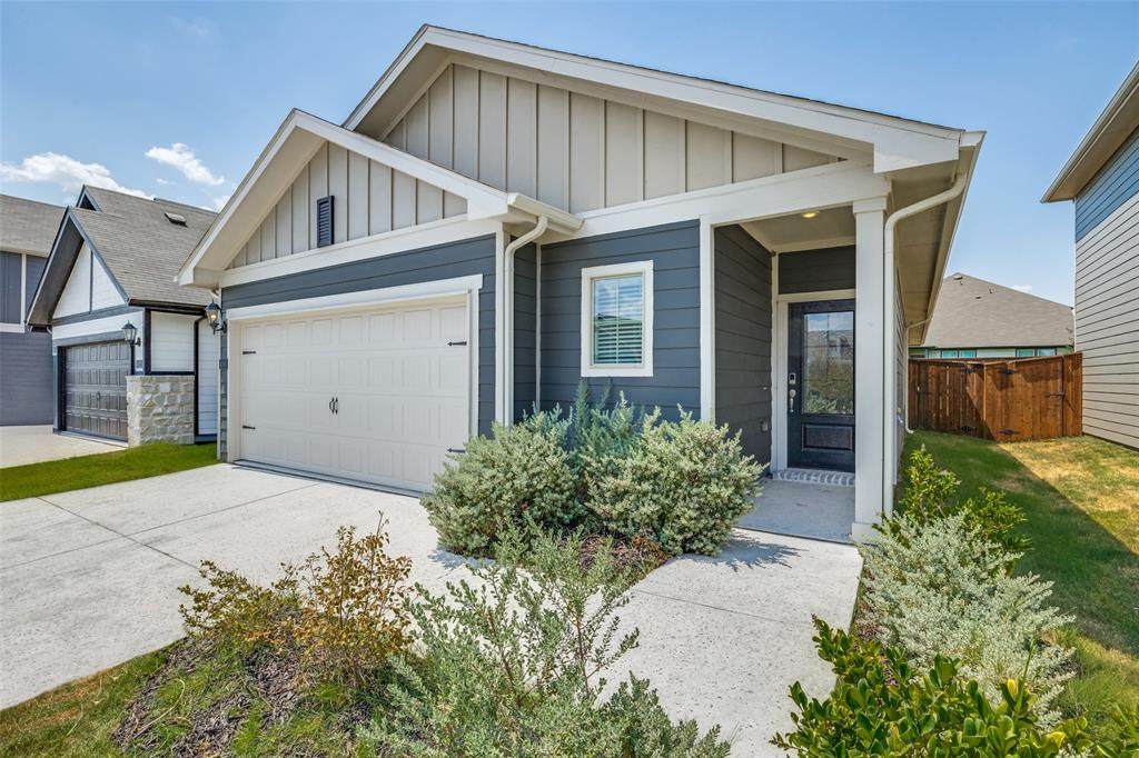 4000 Marble Falls - Photo 1