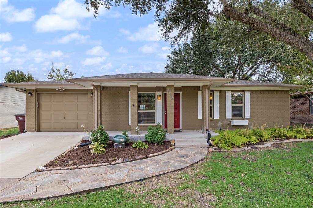 713 Oak Grove Lane - Photo 1