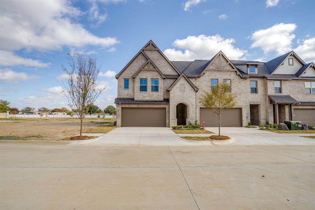 1542 Homeplace Circle - Photo 1