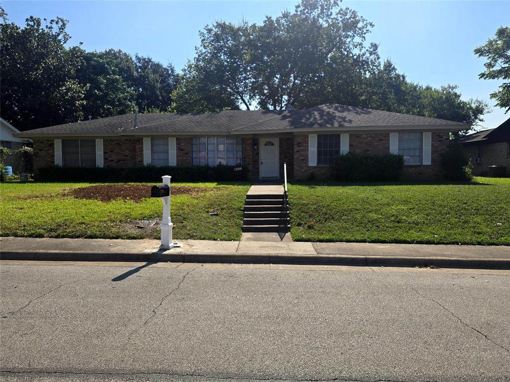 1306 Holt Avenue - Photo 1