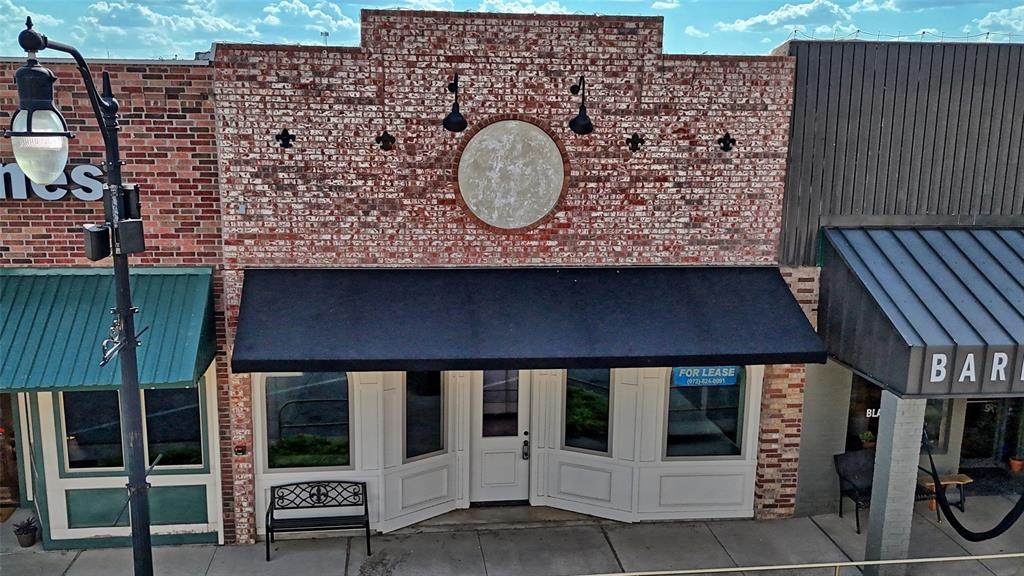 207 Clay Street - Photo 1