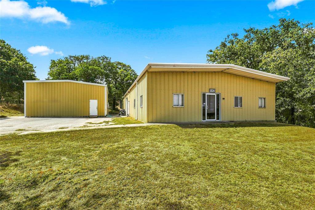 1520 Southeast Parkway - Photo 1