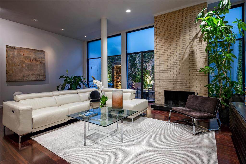3210 Elizabeth Street - Photo 1