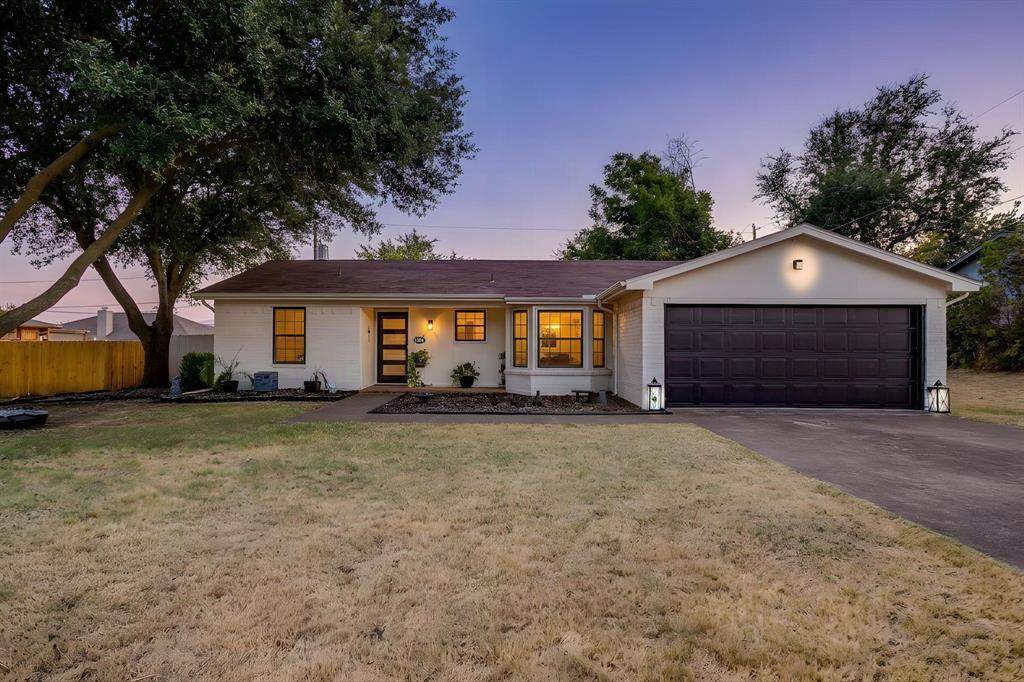 1304 Augusta Road - Photo 1