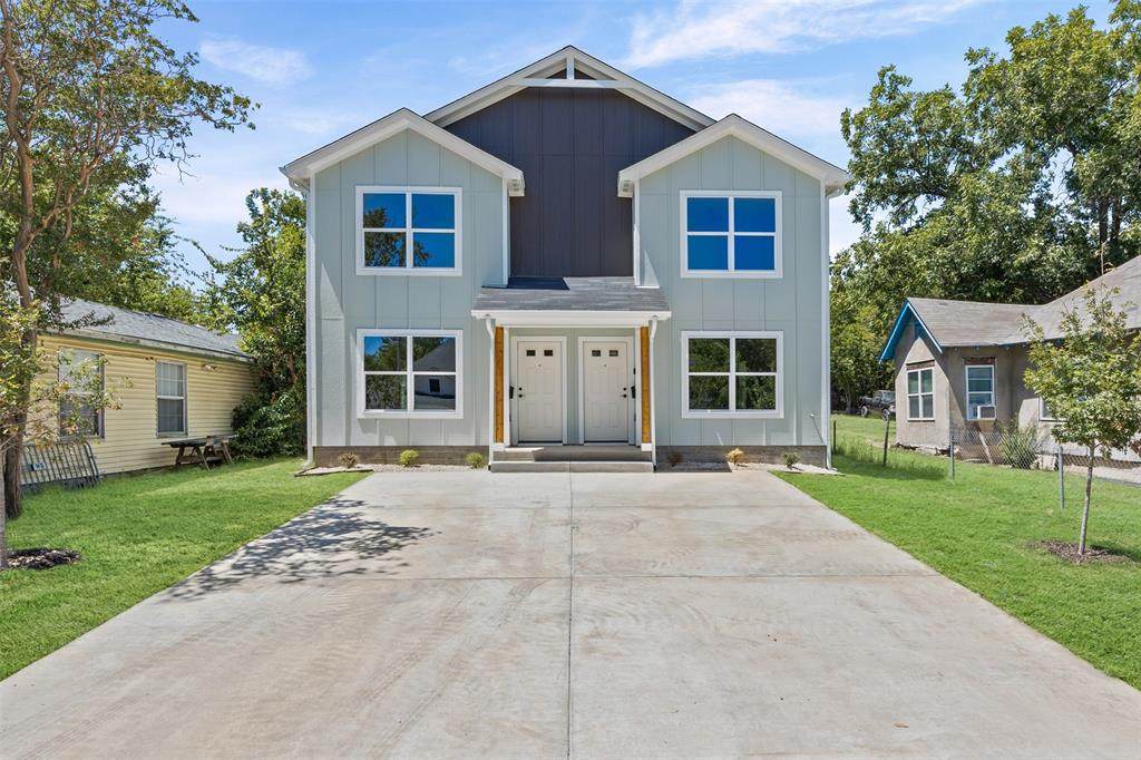 1919 Burnett Avenue - Photo 1