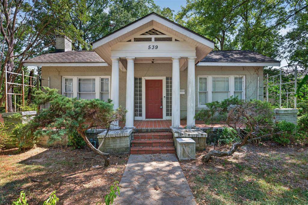 539 Robinson Place - Photo 1