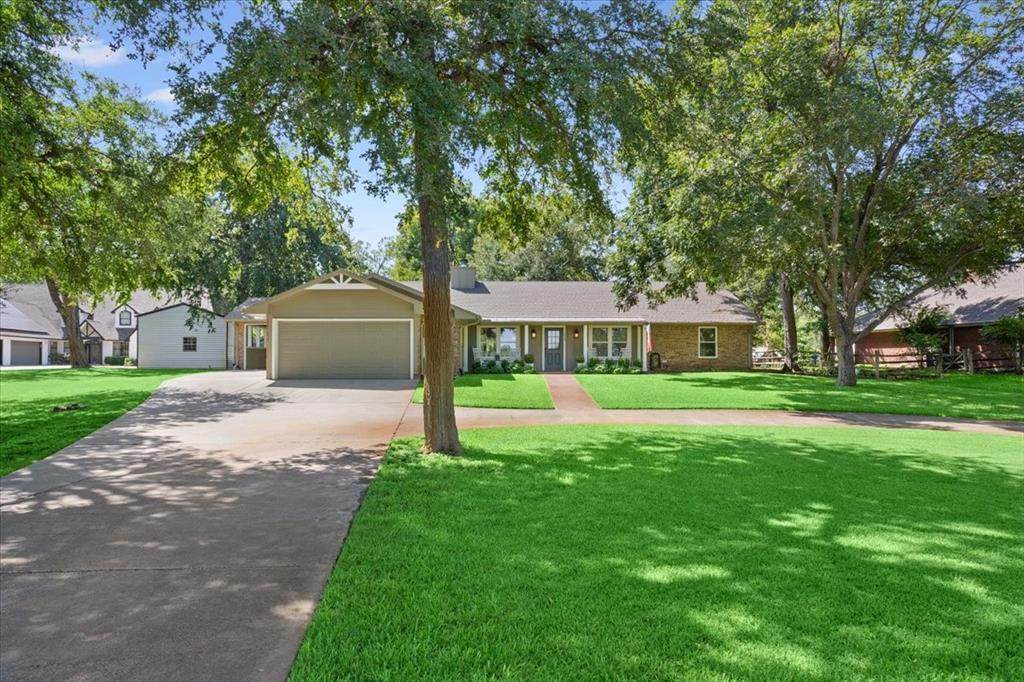172 Brazos Point Drive - Photo 1
