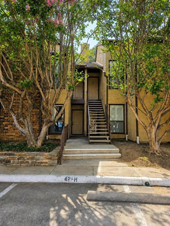2106 Rainbow Drive - Photo 1