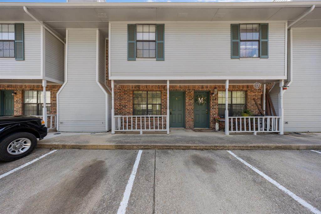 929 Hickory Street - Photo 1