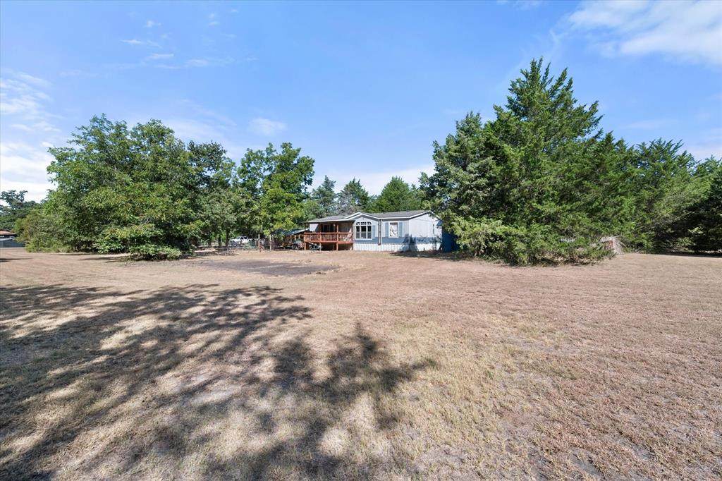 605 County Road 3124C - Photo 1