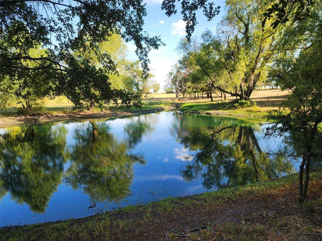 250 County Road 4140 - Photo 1