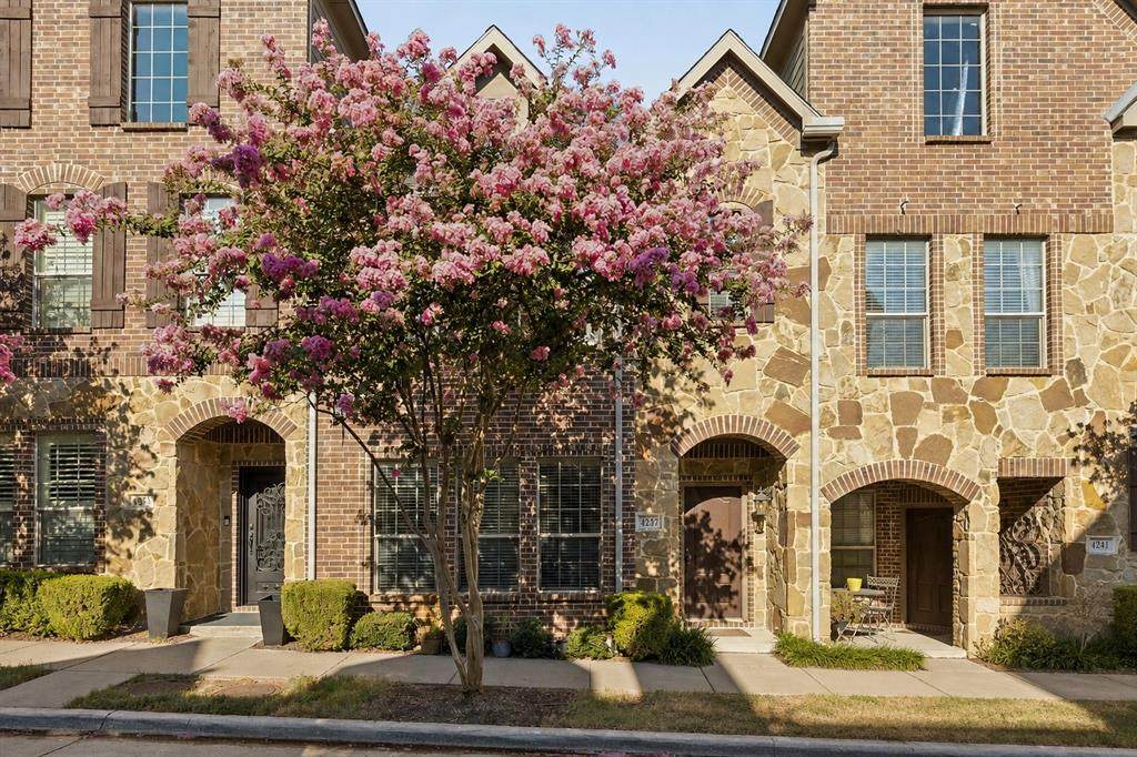 4237 Riverview Drive - Photo 1