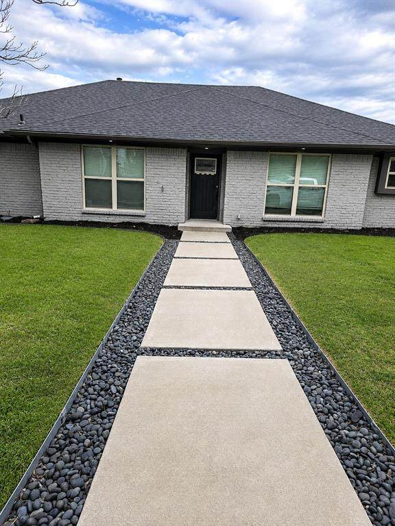 1922 Camden Way - Photo 1