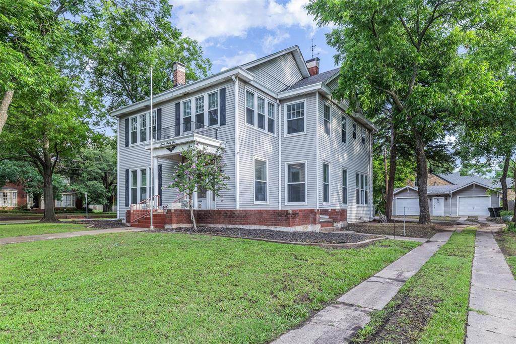 721 Washington Street - Photo 1