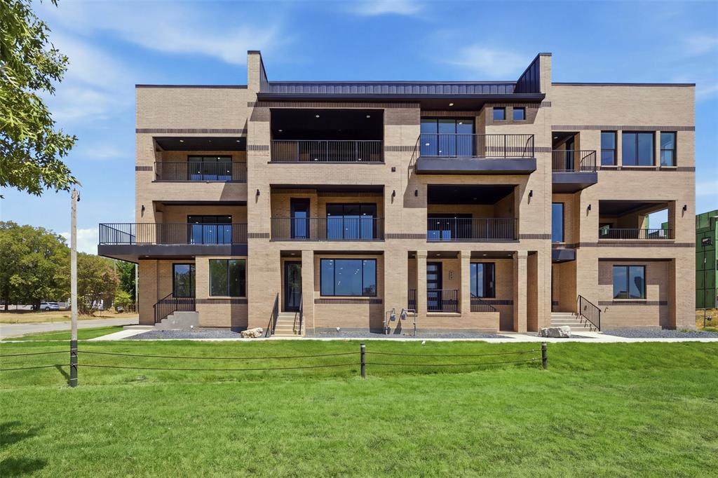 400 Vista Buena Trail - Photo 1