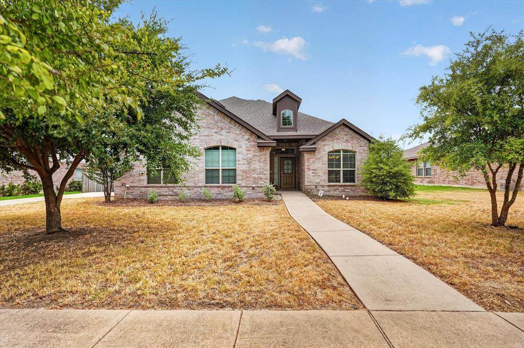 902 Mockingbird Lane - Photo 1