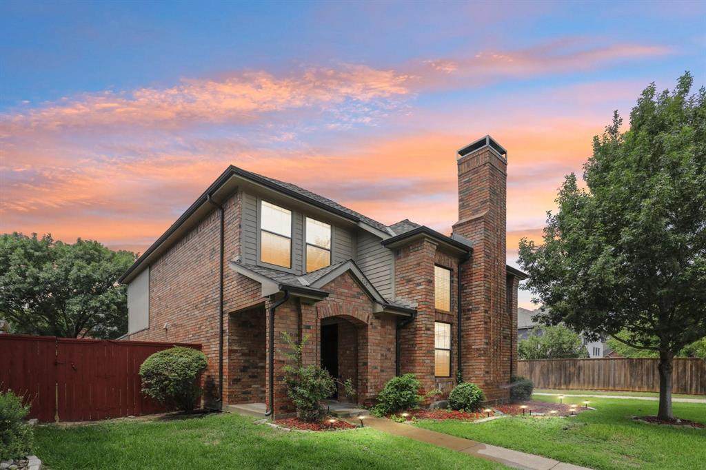 719 Woodlake Drive - Photo 1