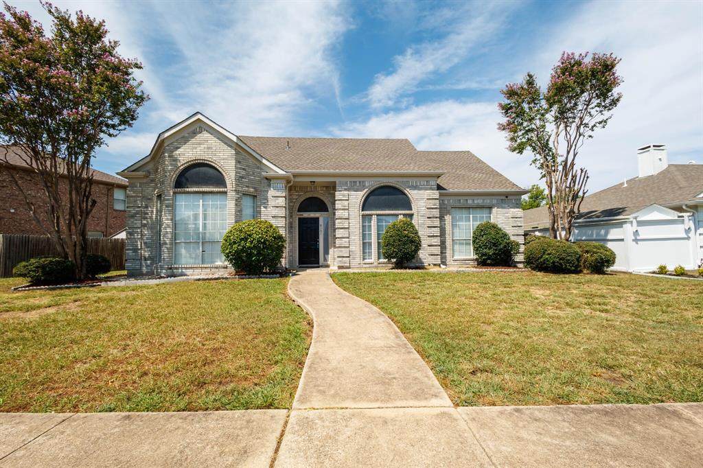 8101 Luna Drive - Photo 1
