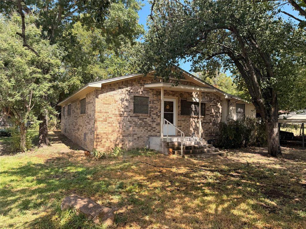 319 Fisher Street - Photo 1