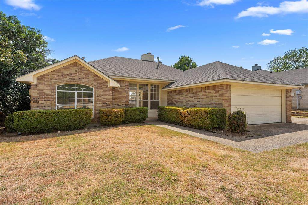 419 Strata Drive - Photo 1