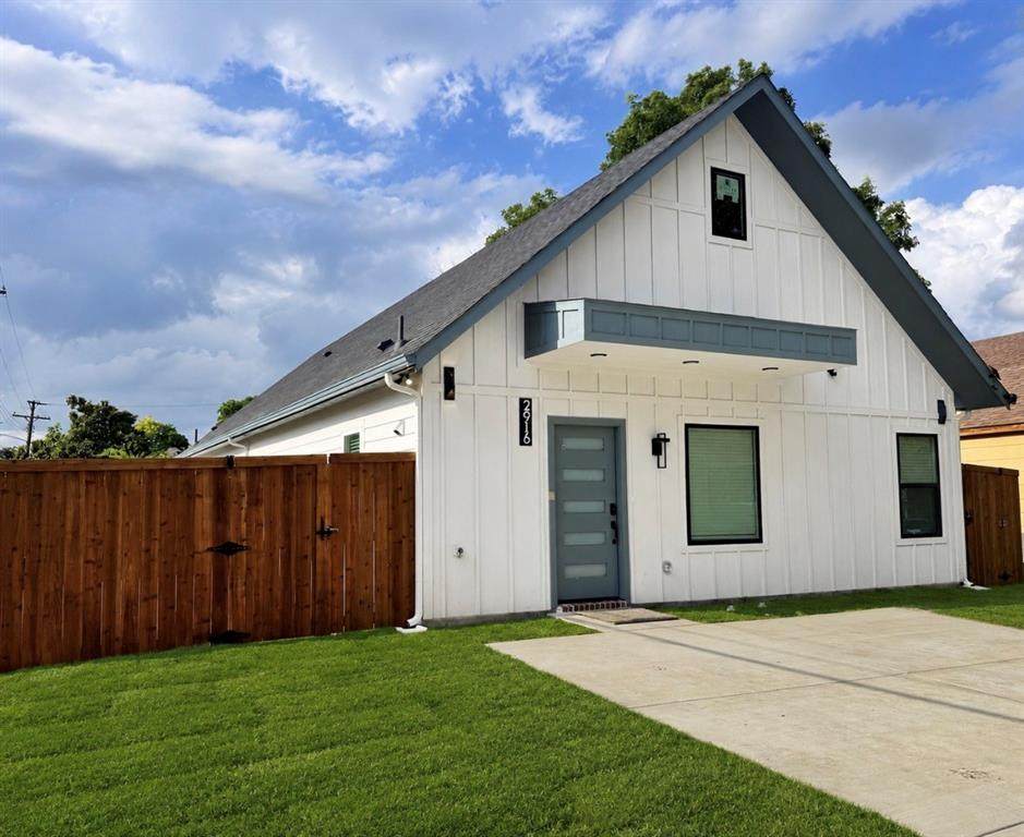 2916 Hemphill Street - Photo 1