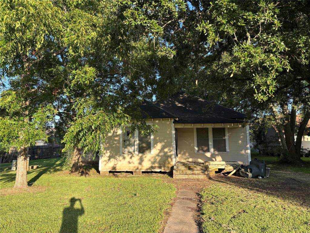 2408 19th Street - Photo 1